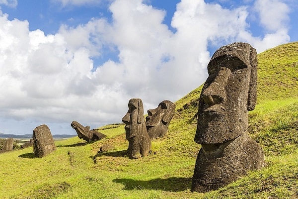 Bí ẩn về những bức tượng đá Moai trên đảo Phục Sinh