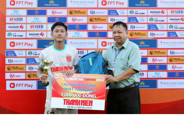 VCK U.21 Quốc gia Thanh Niên 2023: 'Cầu thủ xuất sắc nhất trận' Quốc Lộc (U.21 Long An) không 'e dè' khi chạm trán U.21 SLNA
