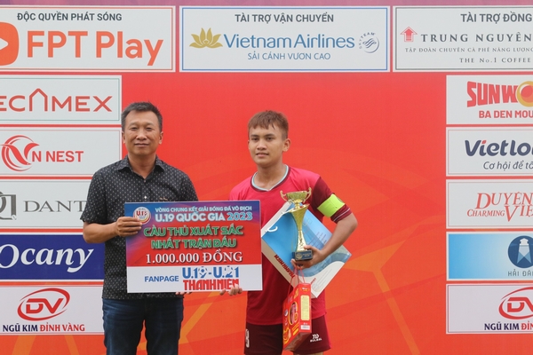 Tứ kết 3 - ‘Cầu thủ xuất sắc nhất trận’ Nguyễn Công Sơn: Trận Bán kết gặp U.19 SHB Đà Nẵng mạnh nhưng U.19 Thanh Hóa sẽ nỗ lực chiến thắng 