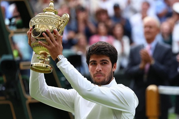 Hạ gục tượng đài quần vợt Novak Djokovic, Alcaraz lần đầu lên ngôi vô địch Wimbledon