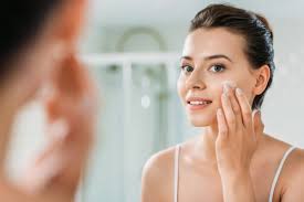 Bí Quyết Chăm Da Rạng Rỡ Mùa Mưa Sài Gòn