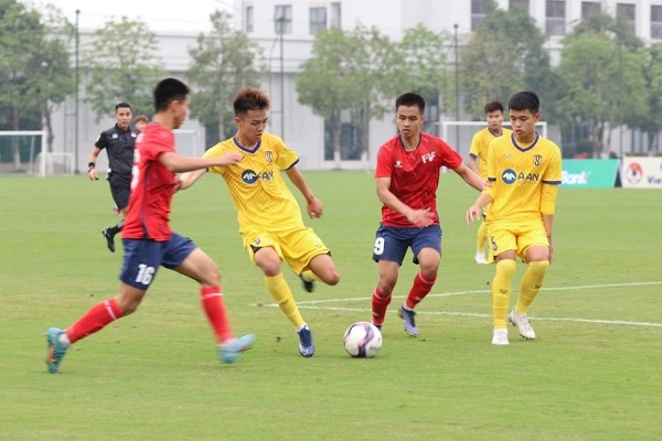 Kết quả lượt 2 bảng B vòng loại U.19 Quốc gia 2023: PVF và Sông Lam Nghệ An chia điểm trong trận cầu 4 bàn thắng