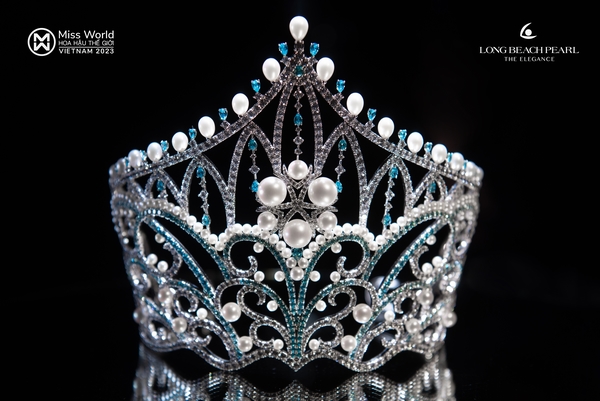 Vương miện Miss World Vietnam 2023: đính kết 999 viên đá quý trắng, 299 viên đá quý xanh và 168 viên ngọc trai