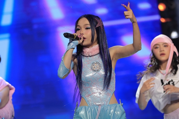 Liu Grace slay hết nấc, giành tấm vé đầu tiên bước vào chung kết 'Rap Việt'