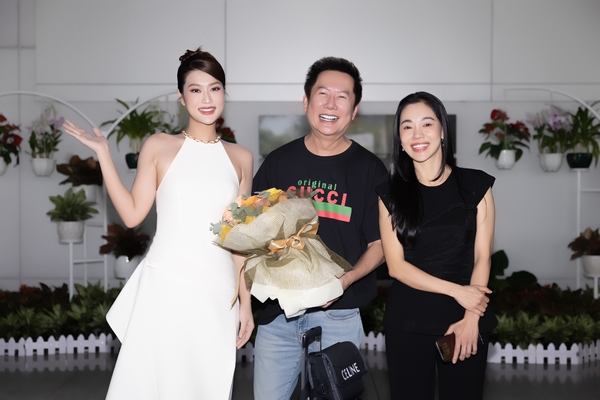 Mr. Nawat đến Việt Nam, Hoa hậu Thiên Ân đón tiếp với thái độ gây sốc