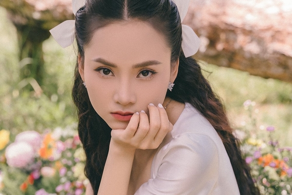 Ngô Lan Hương ra mắt ca khúc 'ngâm' trong 5 năm