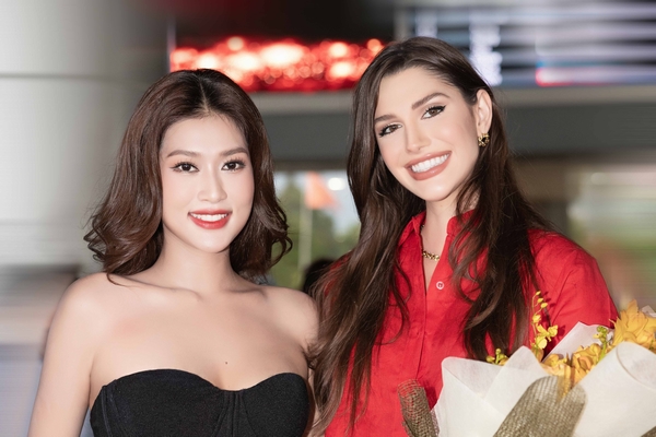 Hoa hậu đẹp nhất thế giới Isabella Menin trở lại Việt Nam