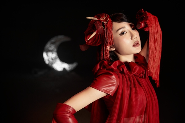 'Hot girl quân nhân' Mina Young ra mắt MV, quy tụ những cái tên đình đám