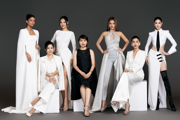 Bộ 7 quyền lực của Miss Cosmo Vietnam 2023 hội tụ chung một khung hình