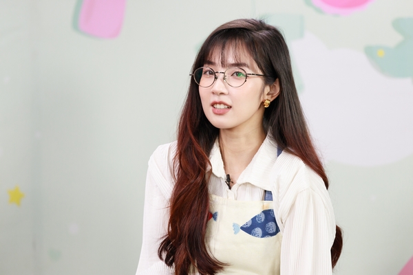 Hot girl Bùi Khánh Hà kể hành trình làm mẹ gian nan