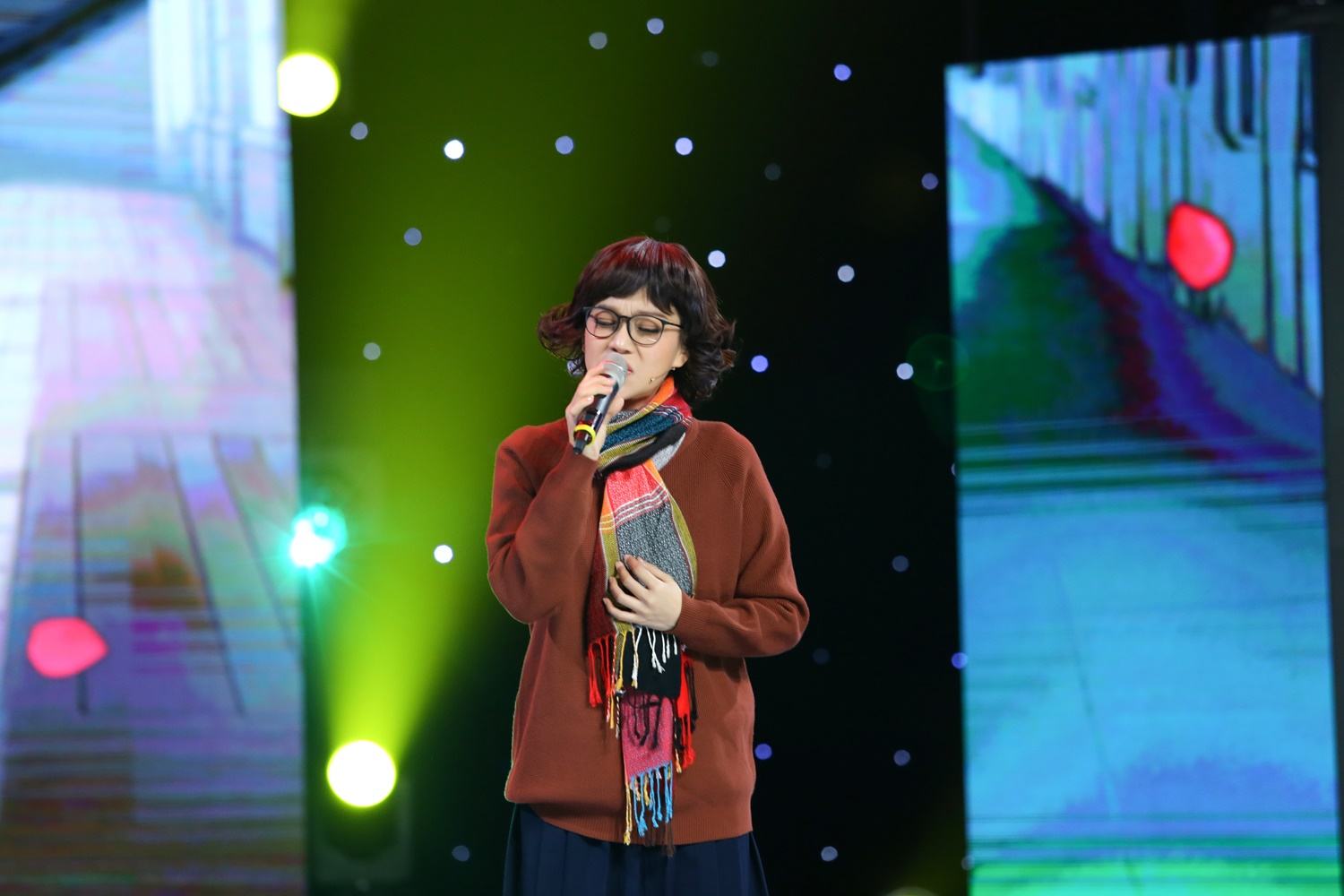 Trương Bảo Như ngược thời gian trở lại tuổi 20 trên sân khấu 'Người kể chuyện tình'