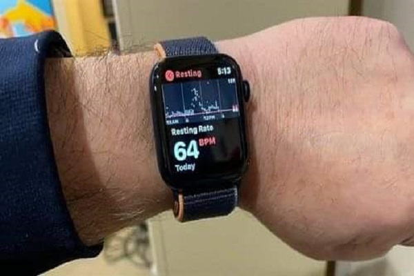 Apple Watch cứu sống người dùng với tính năng theo dõi nồng độ oxy trong máu