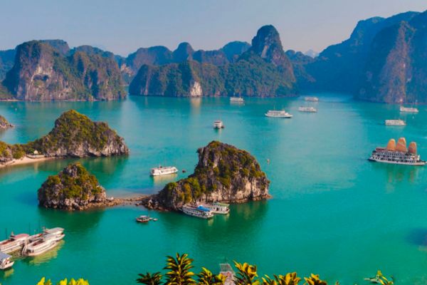 Vịnh Hạ Long lọt top 24 điểm du lịch lý tưởng theo đề cử từ chuyên gia