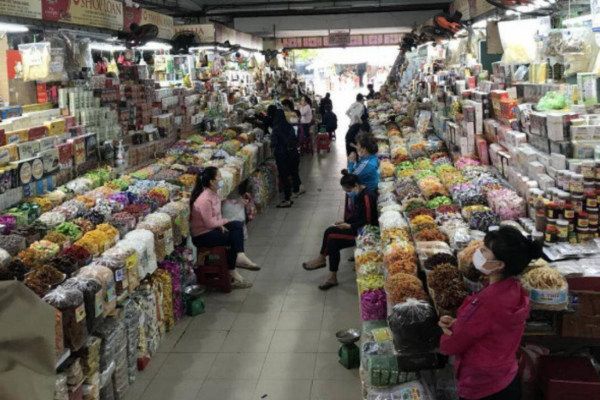 Chợ truyền thống tại TP.HCM ế ẩm đến lạ dịp cuối năm