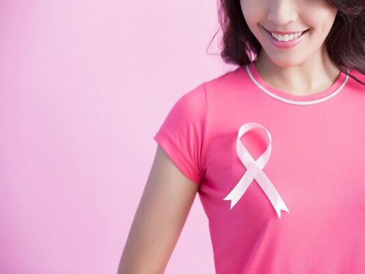Chú ý 3 thay đổi ở vòng một dễ nhầm lẫn sang ung thư ở nữ giới