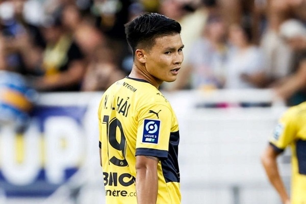 Quang Hải rời Pau FC để đến Thái Lan thi đấu?