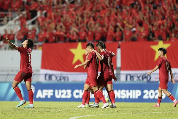 Thắng sát nút Philippines, Việt Nam chạm trán Malaysia tại bán kết U.23 Đông Nam Á