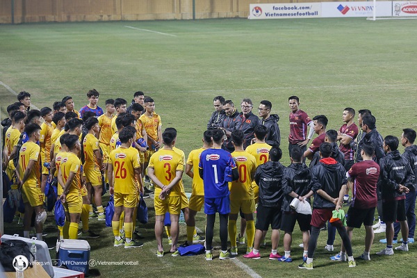 U.23 Việt Nam chia tay 13 cầu thủ sau đợt sàng lọc đầu tiên