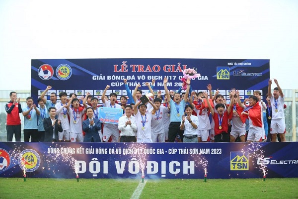 Thắng thuyết phục Hồng Lĩnh Hà Tĩnh, Viettel lên ngôi vô địch giải U.17 Quốc gia 2023