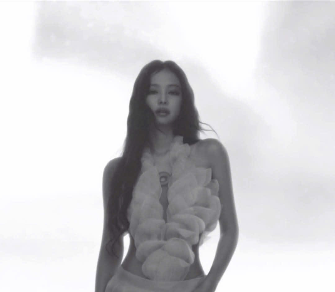 Jennie BLACKPINK tung "ZEN" đầy mê hoặc, "JANE" còn ẩn chứa điều gì bất ngờ?