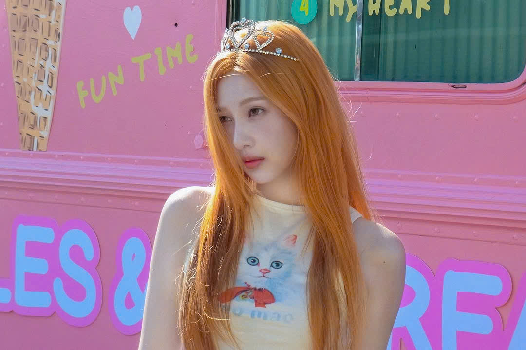 JOY (Red Velvet) khuấy động mùa hè với 'From JOY, with Love'