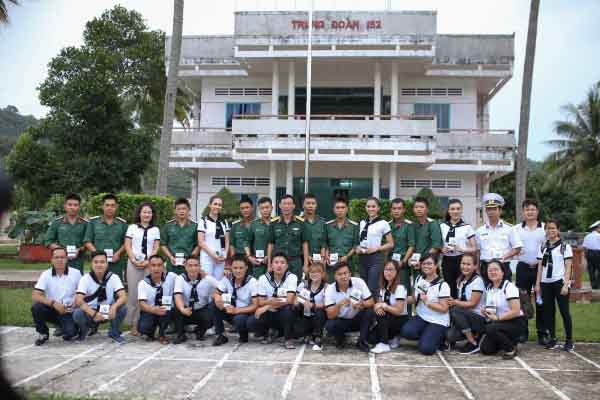 Thổ Chu - Đảo xa nhất Tây Nam nhận sách quý đổi đời