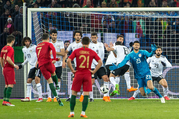 Ronaldo lập cú đúp phút bù giờ, Bồ Đào Nha ngược dòng hạ Ai Cập