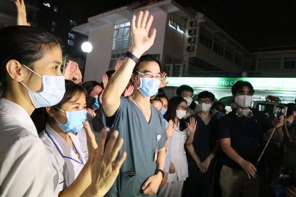 Bệnh viện Bạch Mai chính thức được dỡ bỏ lệnh phong tỏa