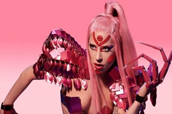 Album mới của Lady Gaga nhận 'mưa lời khen'