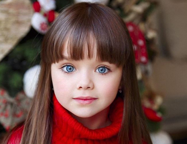 Em bé Moskva 6 tuổi xinh đẹp nhất Thế giới