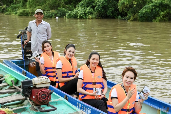 Hành Trình Từ Trái Tim trao tri thức cho thế hệ trẻ khởi nghiệp kiến quốc