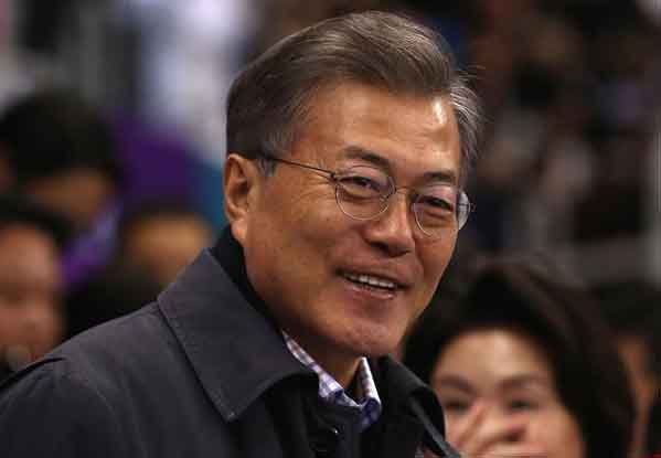 Tổng thống Hàn Quốc Moon Jae-in giao lưu với đội U.23 Việt Nam