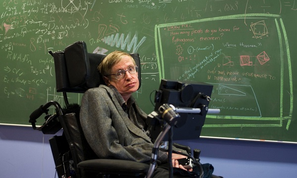 Đấu giá chữ ký cuối cùng của Stephen Hawking