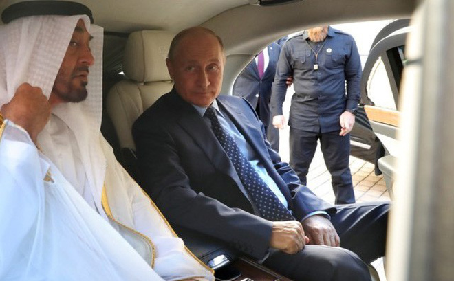 Ngồi thử siêu xe của Tổng thống Putin