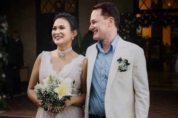 Chồng cũ của Diva Hồng Nhung lấy vợ mới sau 6 tháng ly hôn