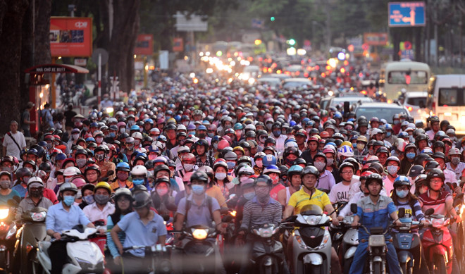 'Cấm xe máy ở Hà Nội, Sài Gòn là giải pháp đột phá'