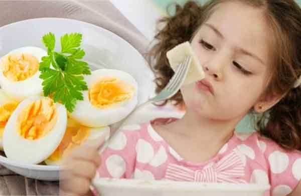 Cha mẹ cần biết cho con ăn bao nhiêu trứng trong một tuần là đủ