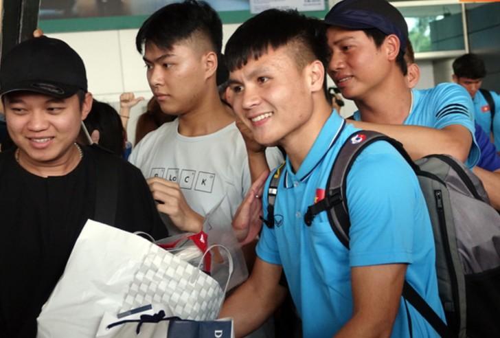 Đội U.23 Việt Nam đã trở về TP.HCM sau gần 10 ngày tập huấn