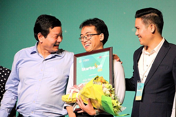 Dự án bán hàng đa kênh tự động PowerSell đạt Quán quân Startup Việt