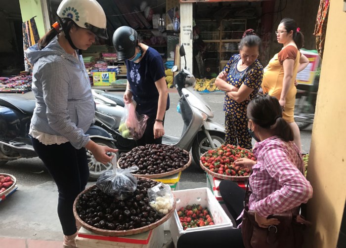 Lại thêm hàng Tàu tràn vào Việt Nam, lừa dân 1 lời gấp 3