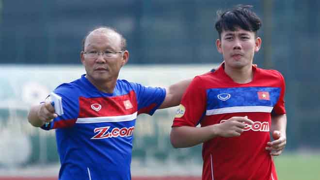 HLV Park Hang-seo phải đổi cầu thủ trước khi sang Indonesia
