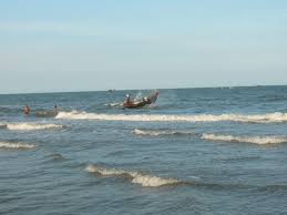 Biển Quảng Ninh - Ba ngư dân mất tích trong vụ chìm tàu