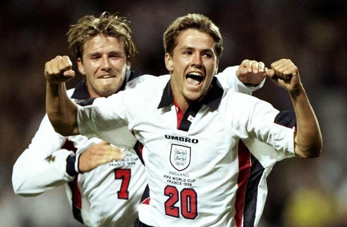 Michael Owen sang Việt Nam tìm "thần đồng" bóng đá