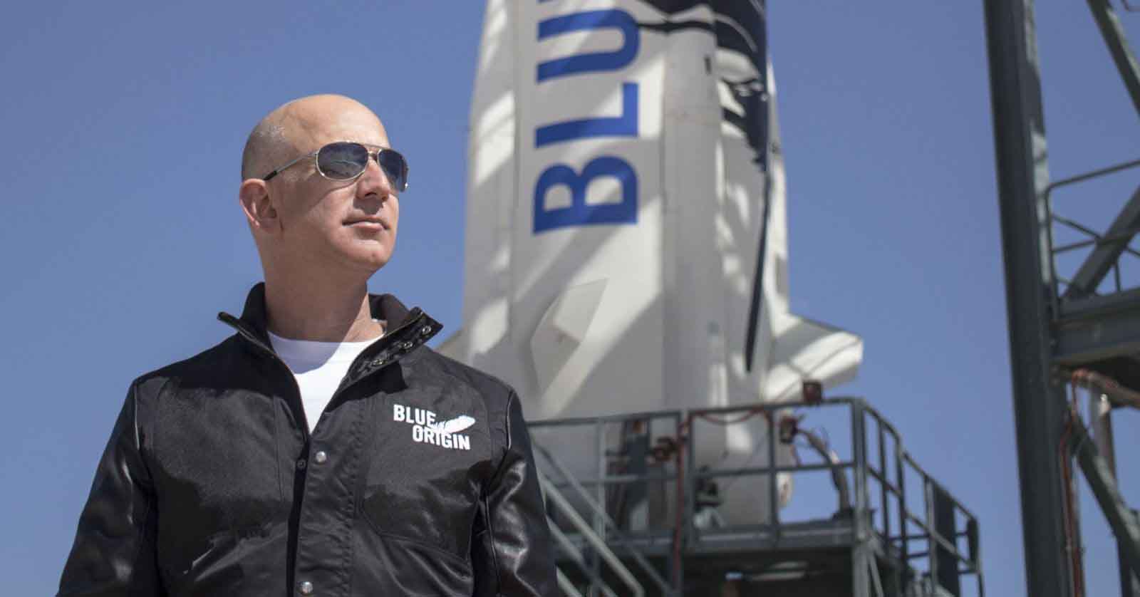 Tỉ phú Jeff Bezos thu phí gần 5 tỷ đồng cho một chuyến du hành không gian vào năm sau