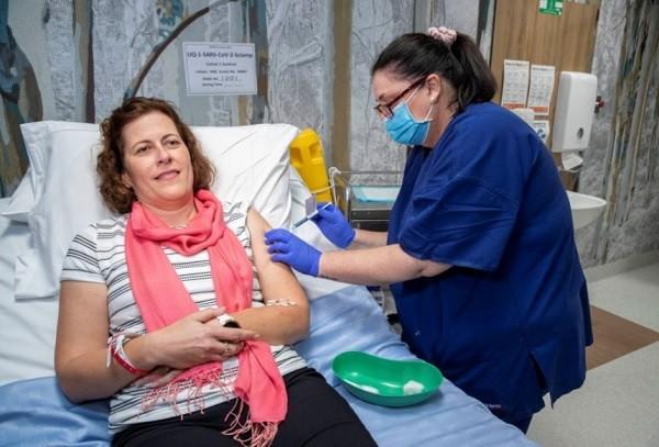 Vắc xin COVID-19 của Úc bắt đầu được thử nghiệm trên người