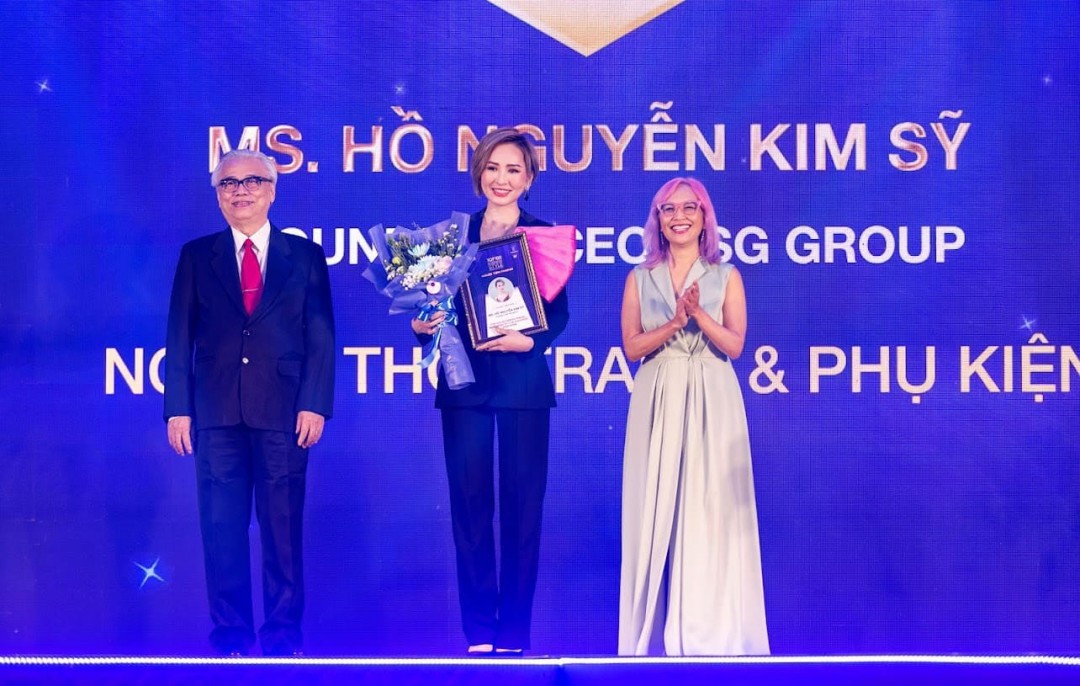 Hoa hậu thời trang Quốc tế Kim Sỹ và niềm vui đầu năm 2022