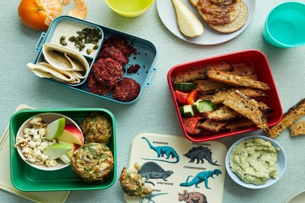 Xắn tay vào bếp với những ý tưởng tuyệt vời này cho lunch box của bé