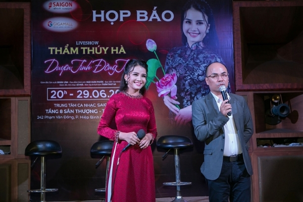 Thẩm Thúy Hà bán xe, bán đất làm liveshow