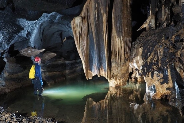 Tìm thấy 12 hang động mới chưa có dấu chân người