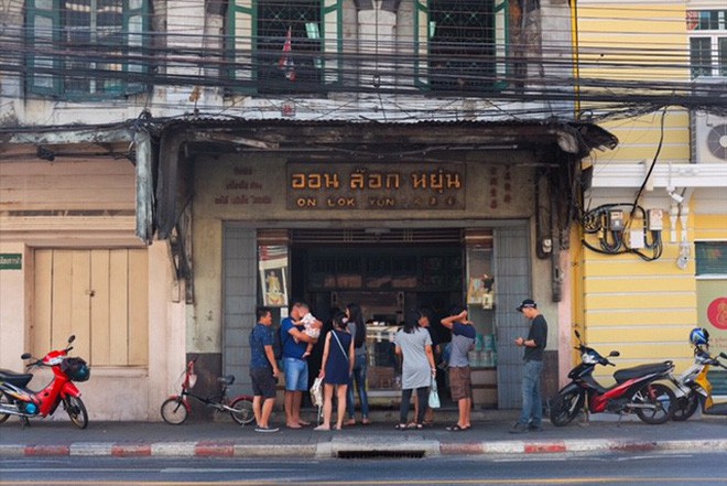 Đi Thái Lan đừng quên ghé lại quán ăn On Lok Yun